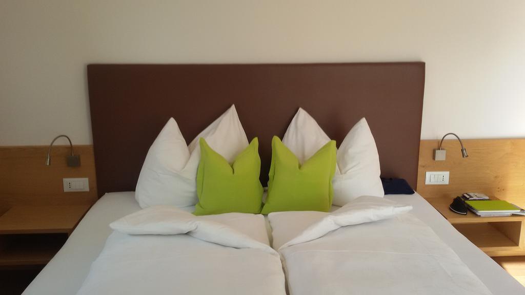 Hotel Garni Raffein Lana Zewnętrze zdjęcie