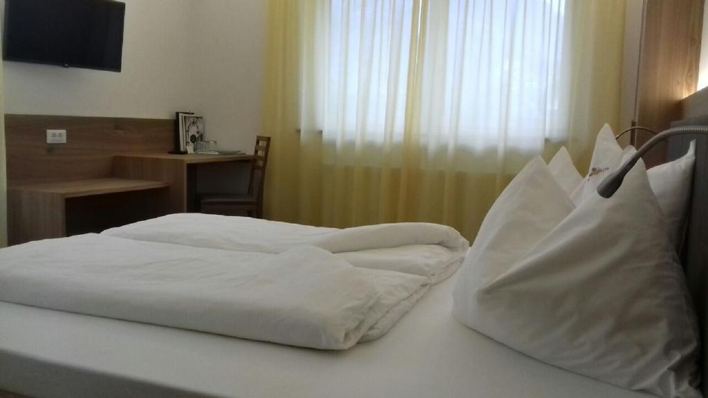 Hotel Garni Raffein Lana Zewnętrze zdjęcie
